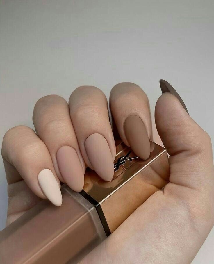 unghii cu gel crem