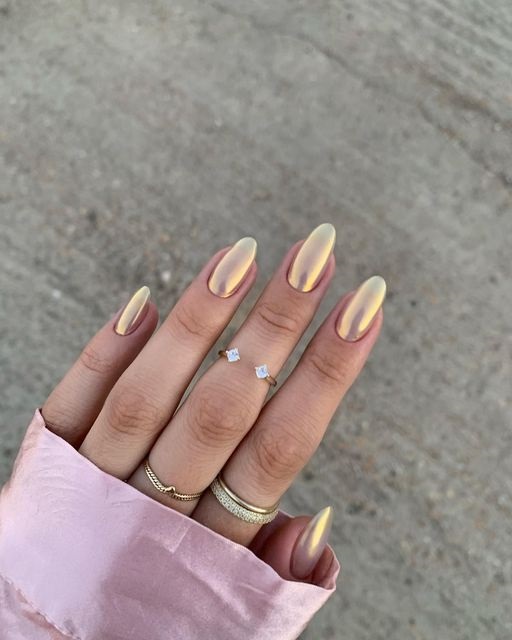 unghii cu gel efectu chromat