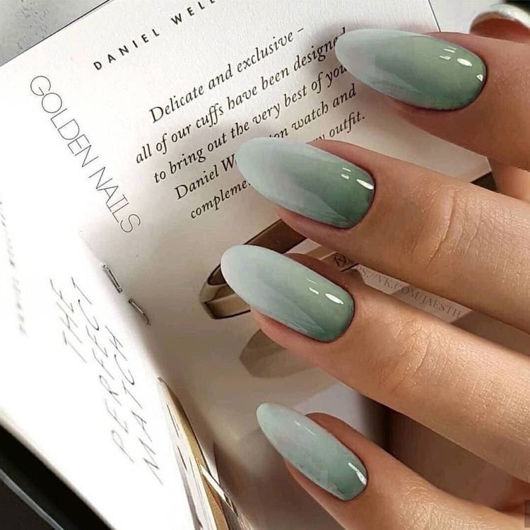 unghii rotunde ombre