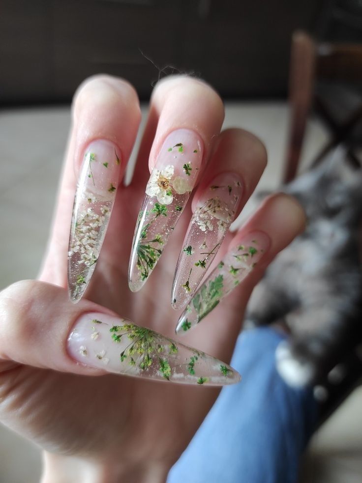 idei manichiură transparent