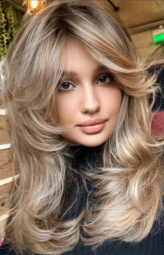 modele tunsori în scări cu volum