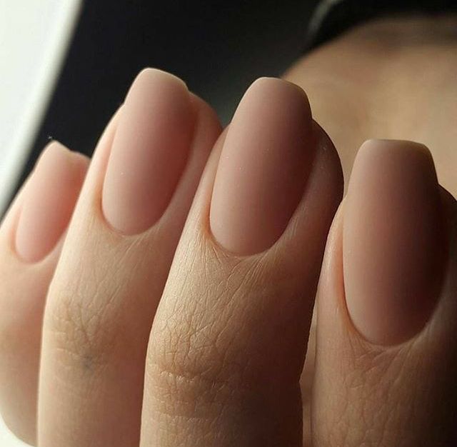 unghii mate nude modele noi