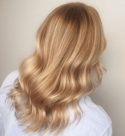 culori de păr blond auriu