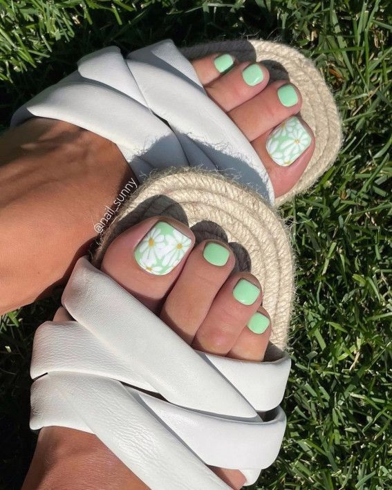 pedichiură de vară cu modele