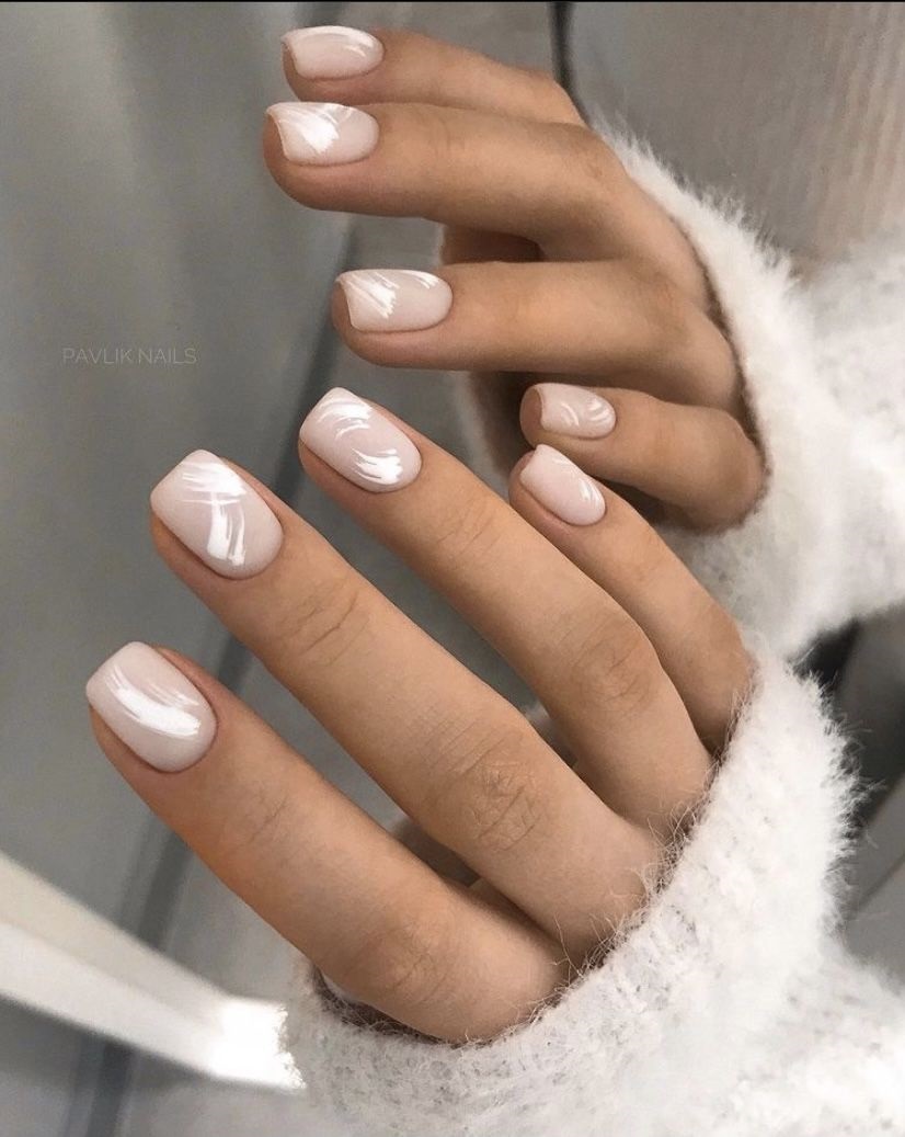 unghii crem cu gel
