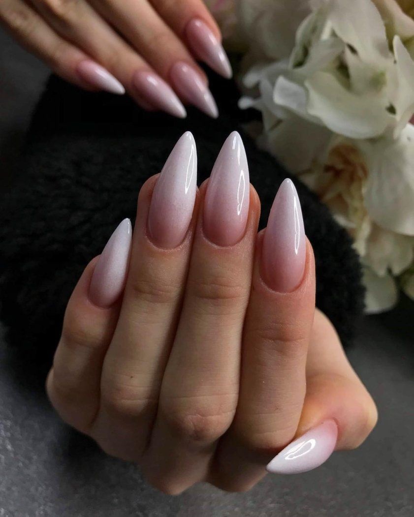 unghii cu gel baby boomer