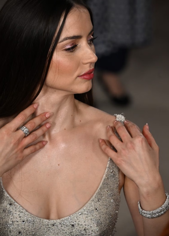 modele unghii de vedeta