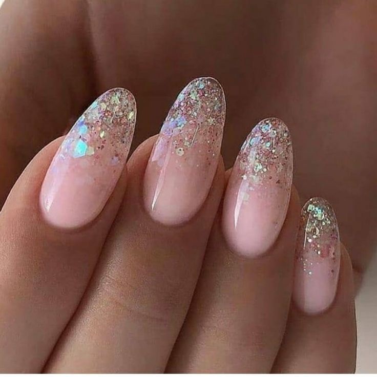 unghii cu gel baby boomer cu sclipici