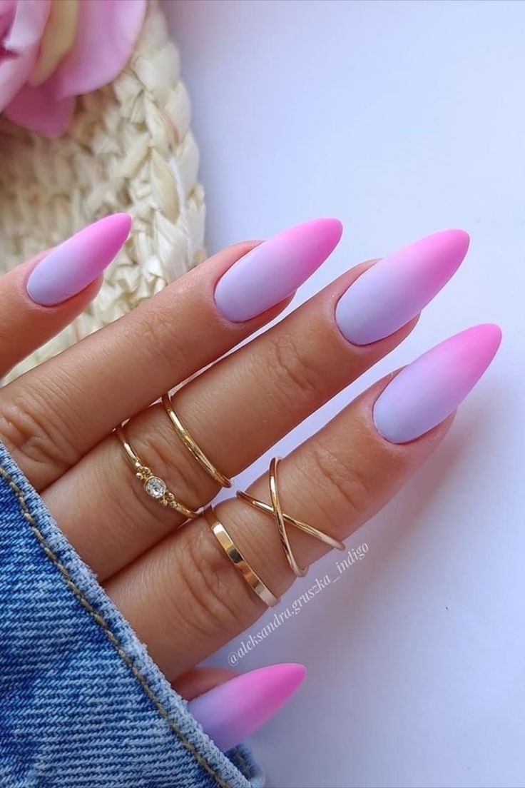 unghii cu gel baby boomer mov
