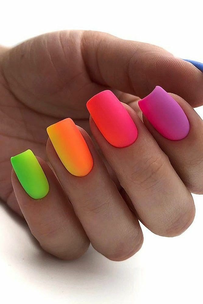 unghii de vara neon