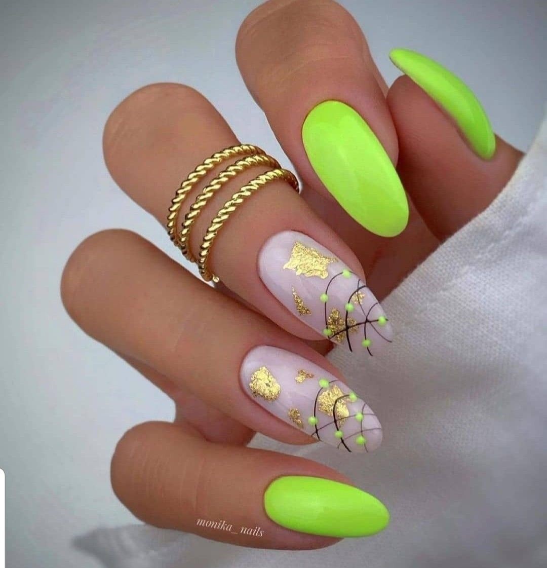 modele unghii verde neon