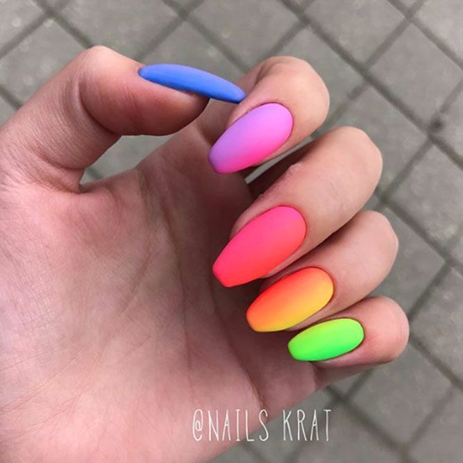 Modele unghii neon