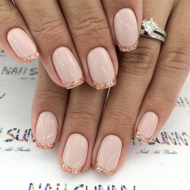 Modele french cu sclipici