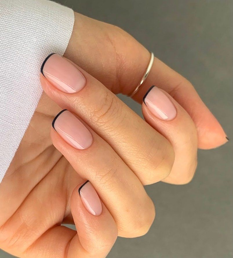 modele unghii cu gel french negru