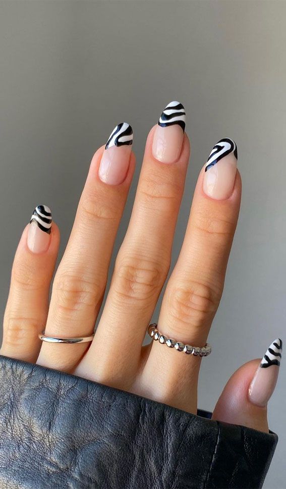 modele noi unghii animal print french