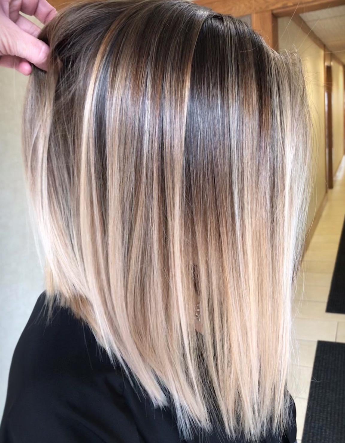 suvite par scurt blonde