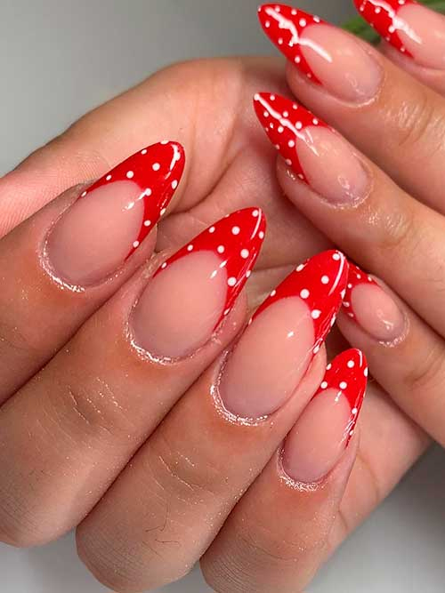 unghii cu buline french