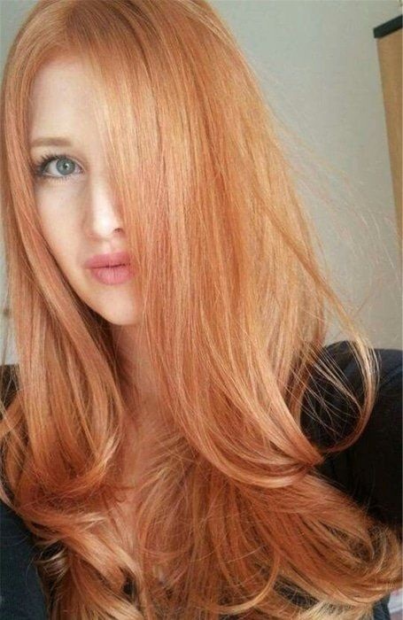 blond căpșună