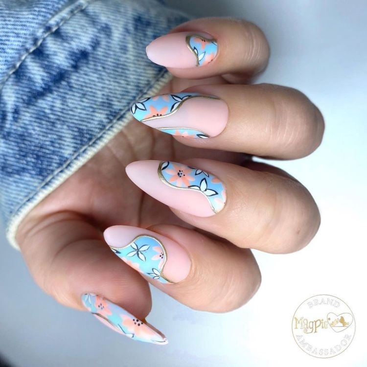 modele de paste unghii cu gel