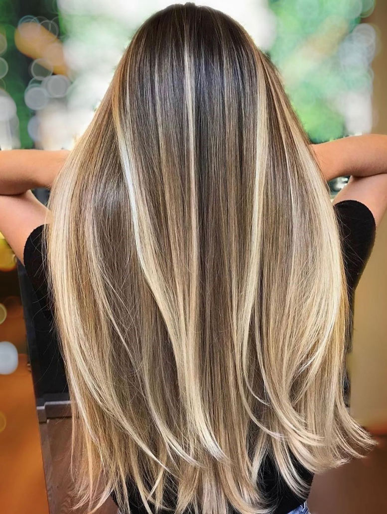 suvite blonde pe par saten