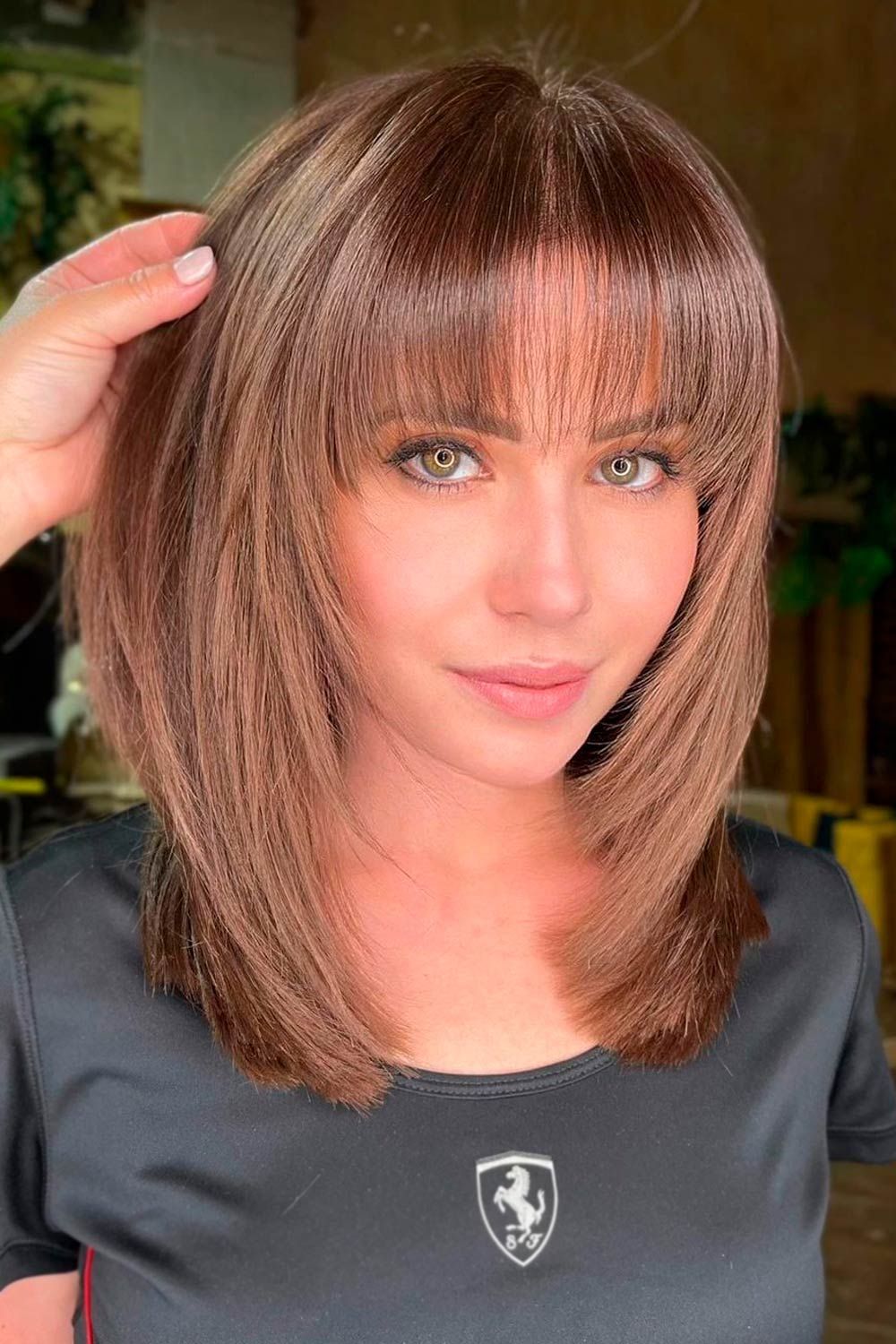tunsori păr mediu filat modele cu breton