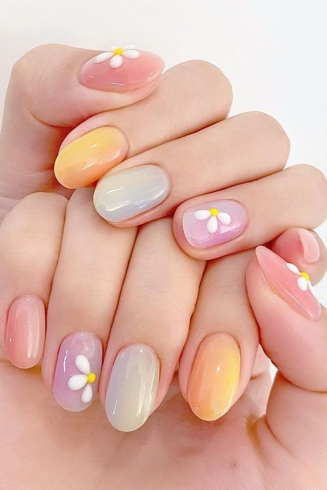 modele unghii pastel