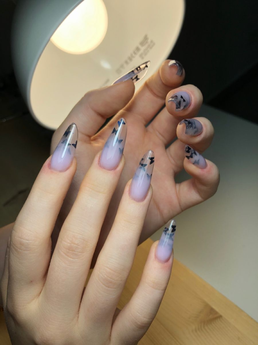 poze gel transparent pe unghii
