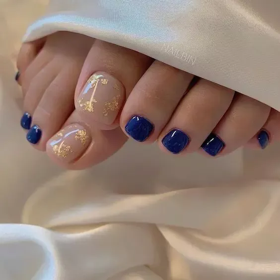 Modele pedichiură ojă semi