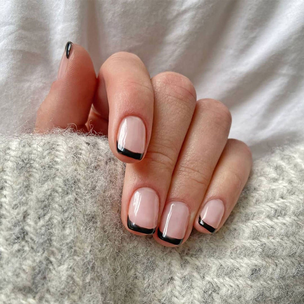 modele noi unghii french negre