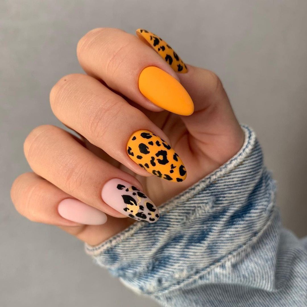 manichiură animal print