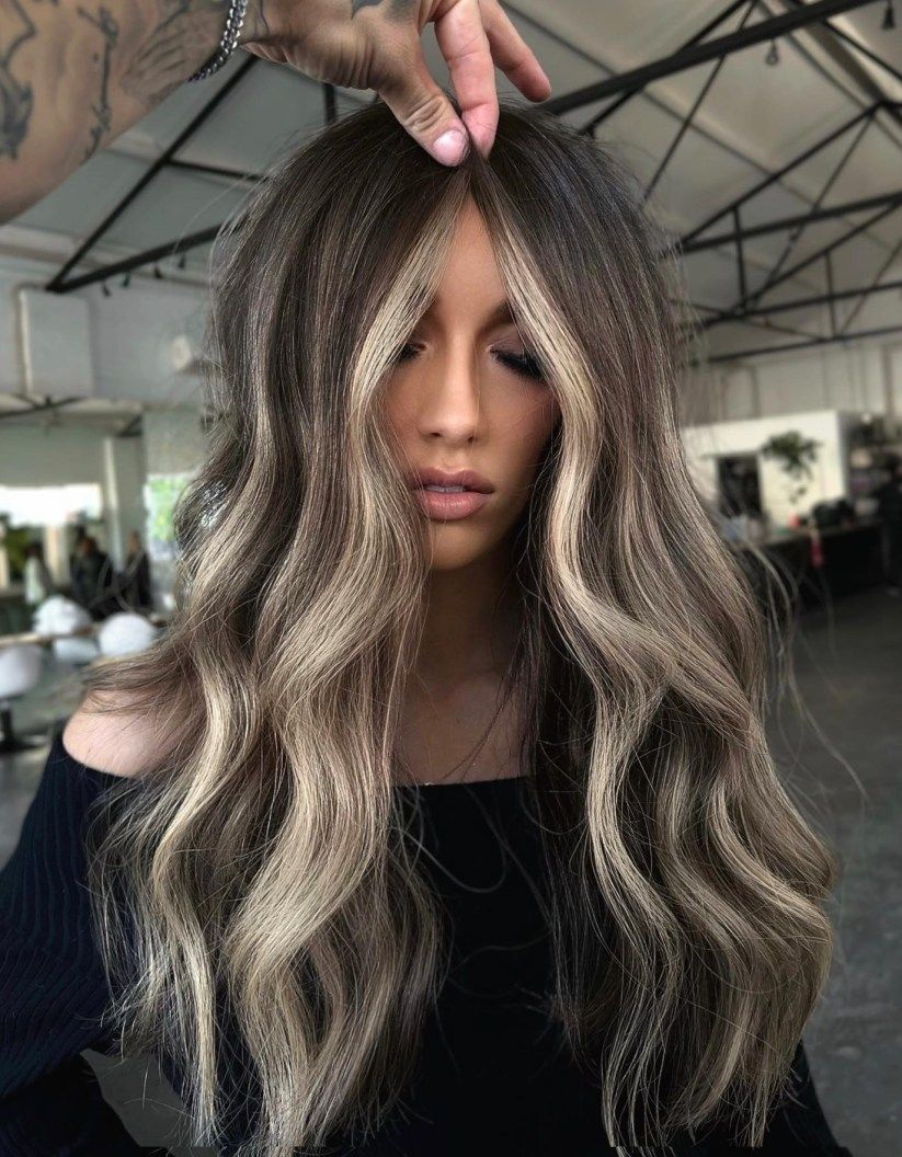 modele blond cenușiu șuvițe