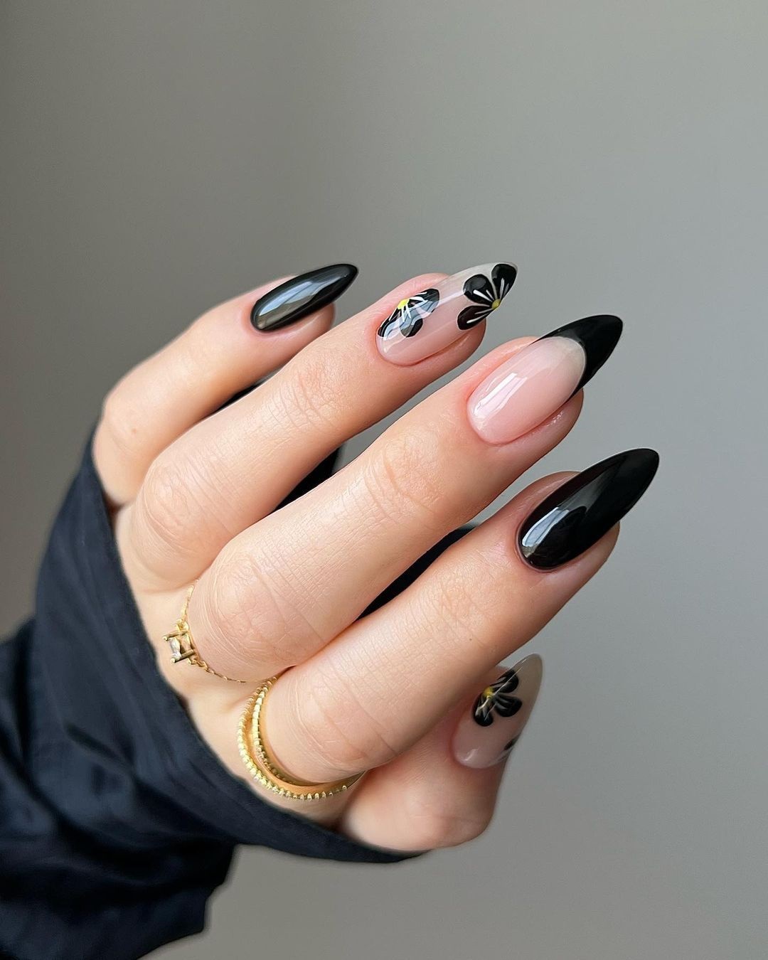 modele noi unghii french negre
