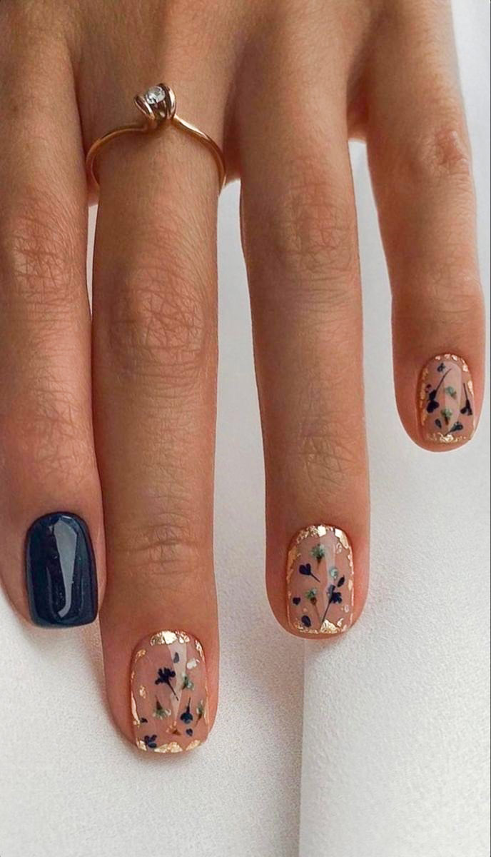 modele florale unghii cu gel rotunde