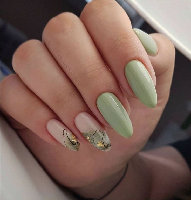 unghii pastel verde