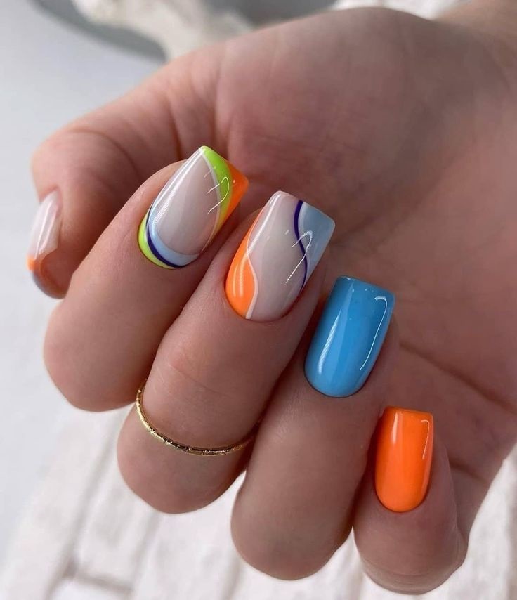 modele unghii cu gel patrate colorate