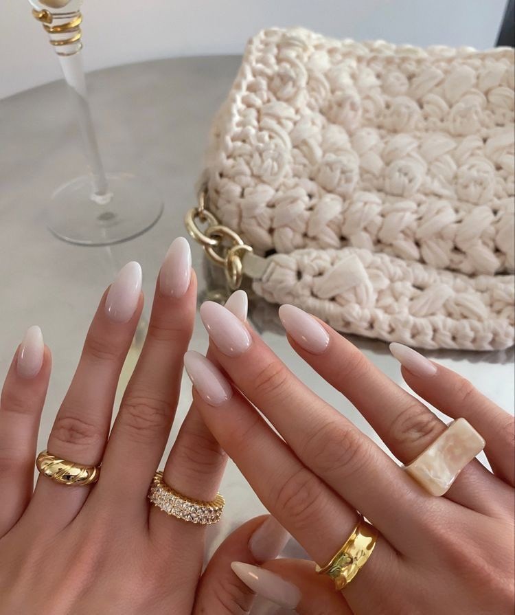 modele unghii cu gel albe simple