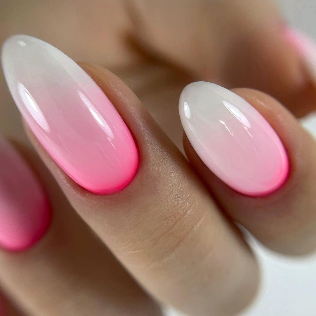 modele unghii ombre roz
