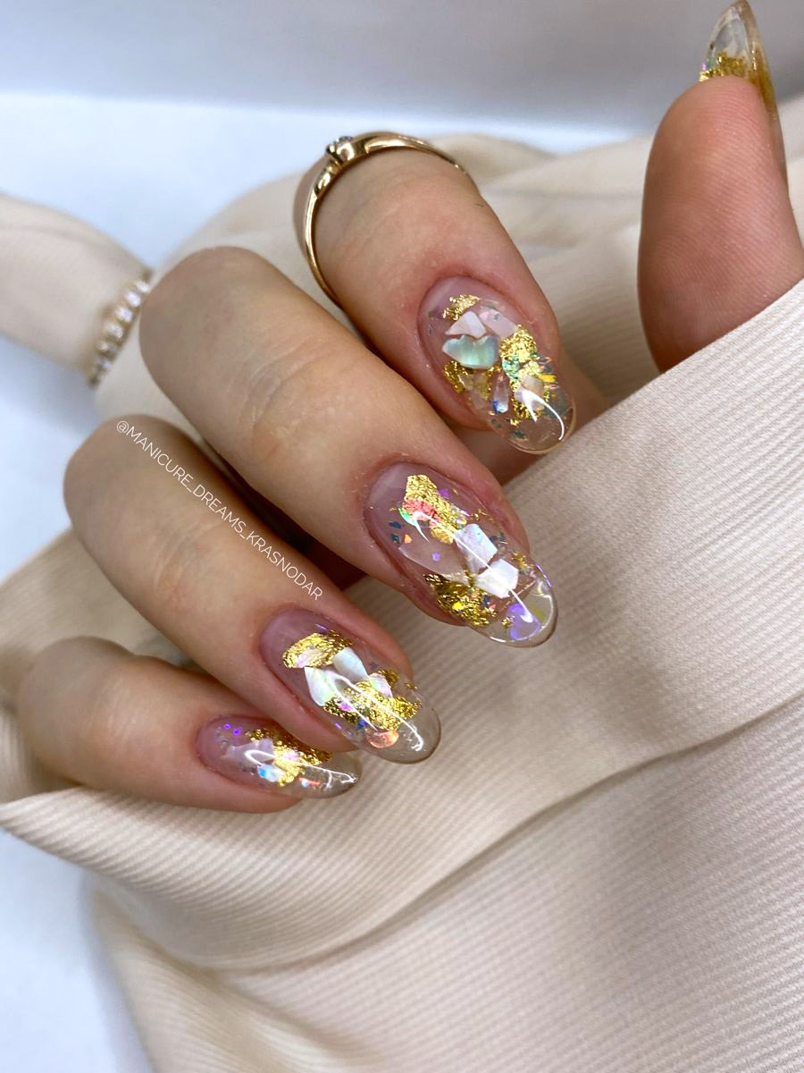 unghii cu gel de revelion cu sclipici