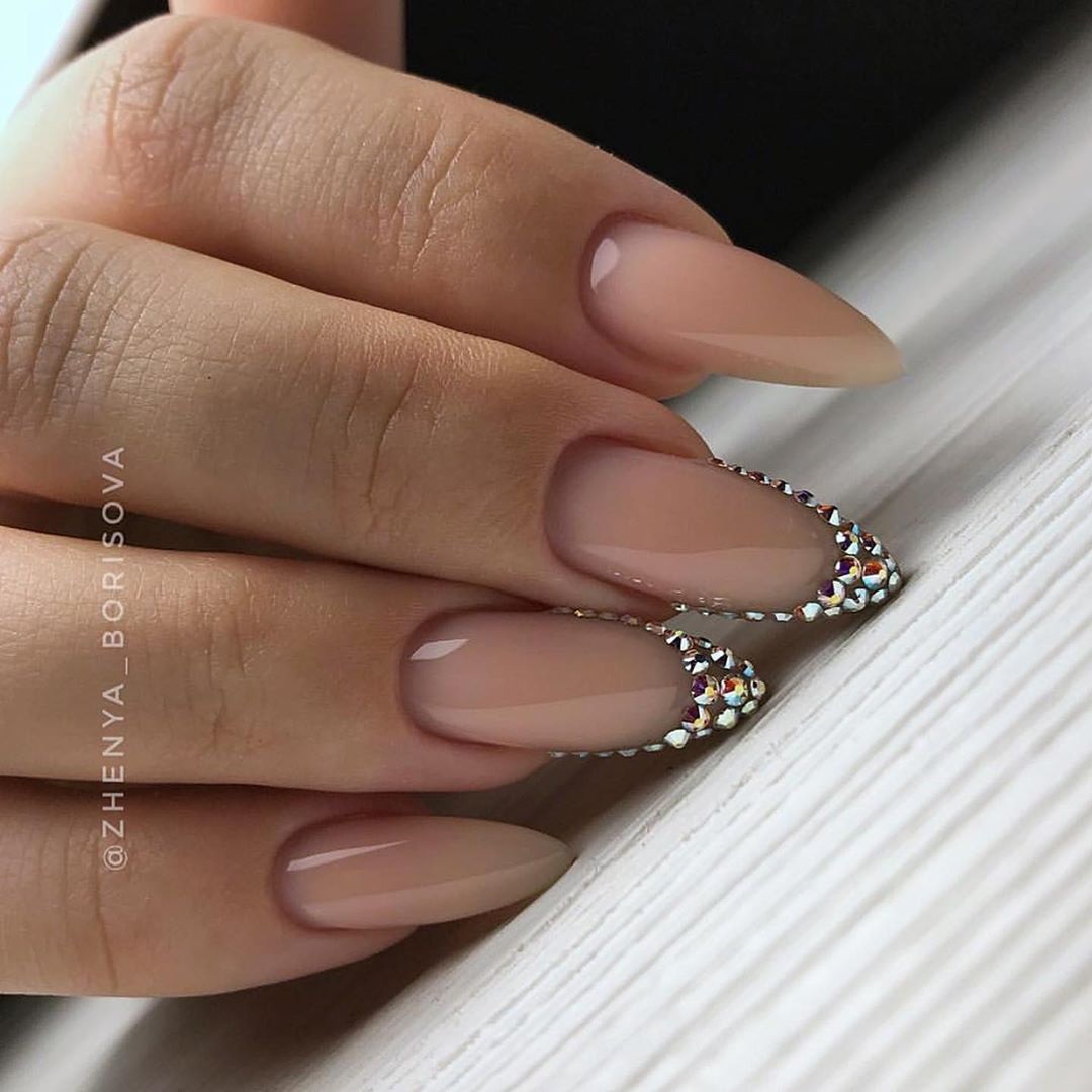 modele unghii french cu pietre