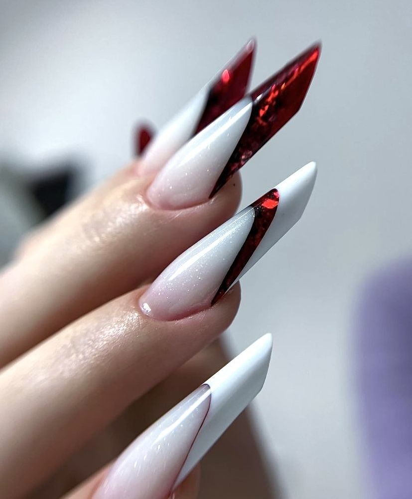 modele french glass rosu