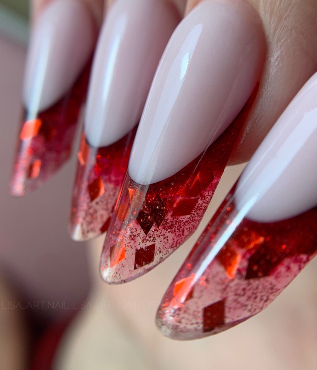 modele french de interior cu rosu