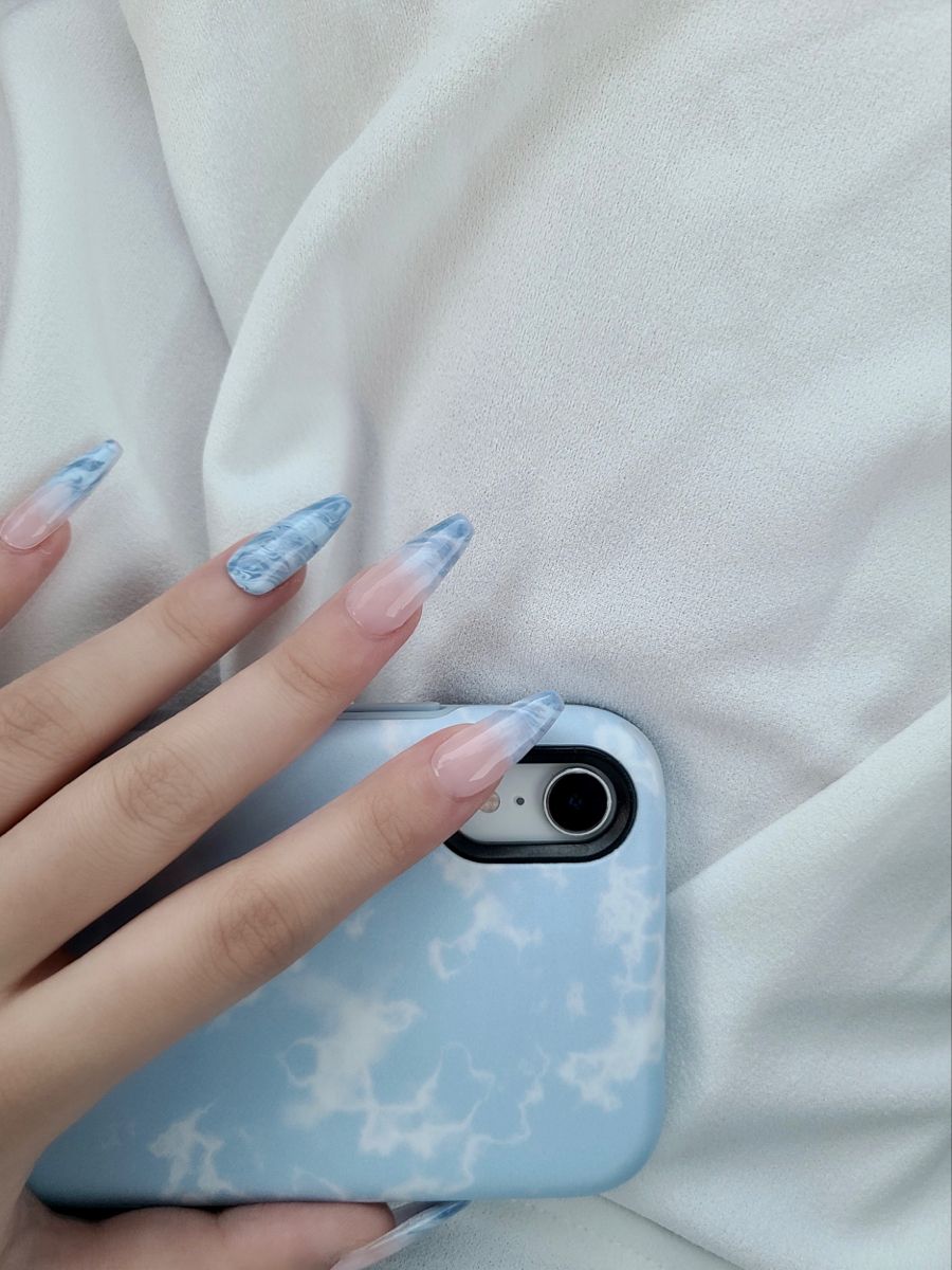 modele unghii culori deschise