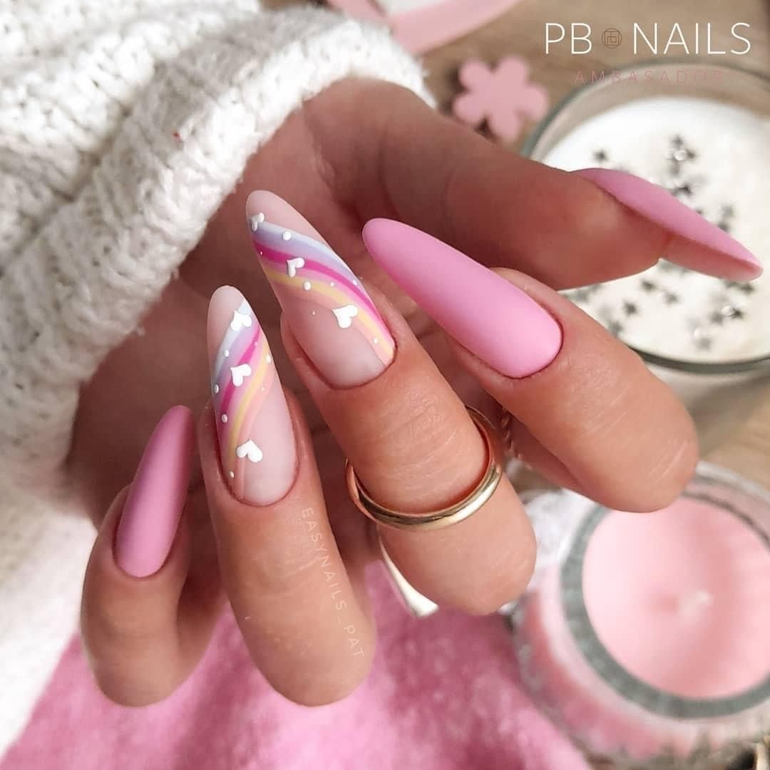 manichiura de primavara in culori deschise